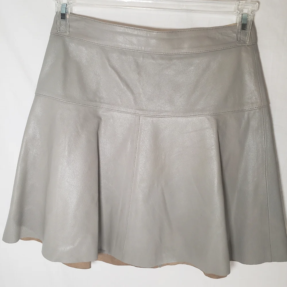Banana Republic Beige 100% Leather  Skirt Sz 0 - Picture 2 of 8